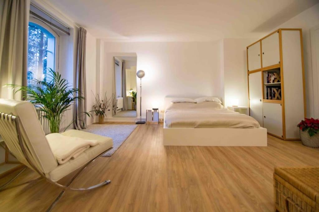 Ground Floor In Villa In Charlottenburg Garden View ベルリン エクステリア 写真
