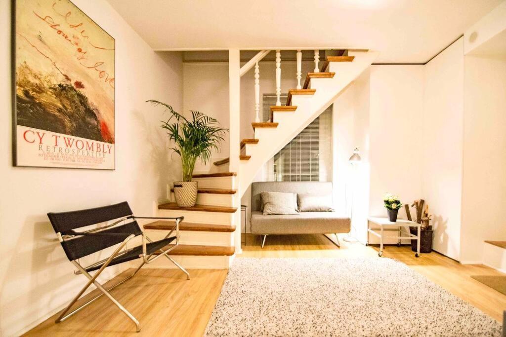 Ground Floor In Villa In Charlottenburg Garden View ベルリン エクステリア 写真
