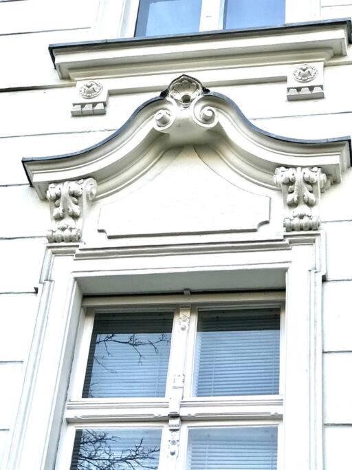 Ground Floor In Villa In Charlottenburg Garden View ベルリン エクステリア 写真